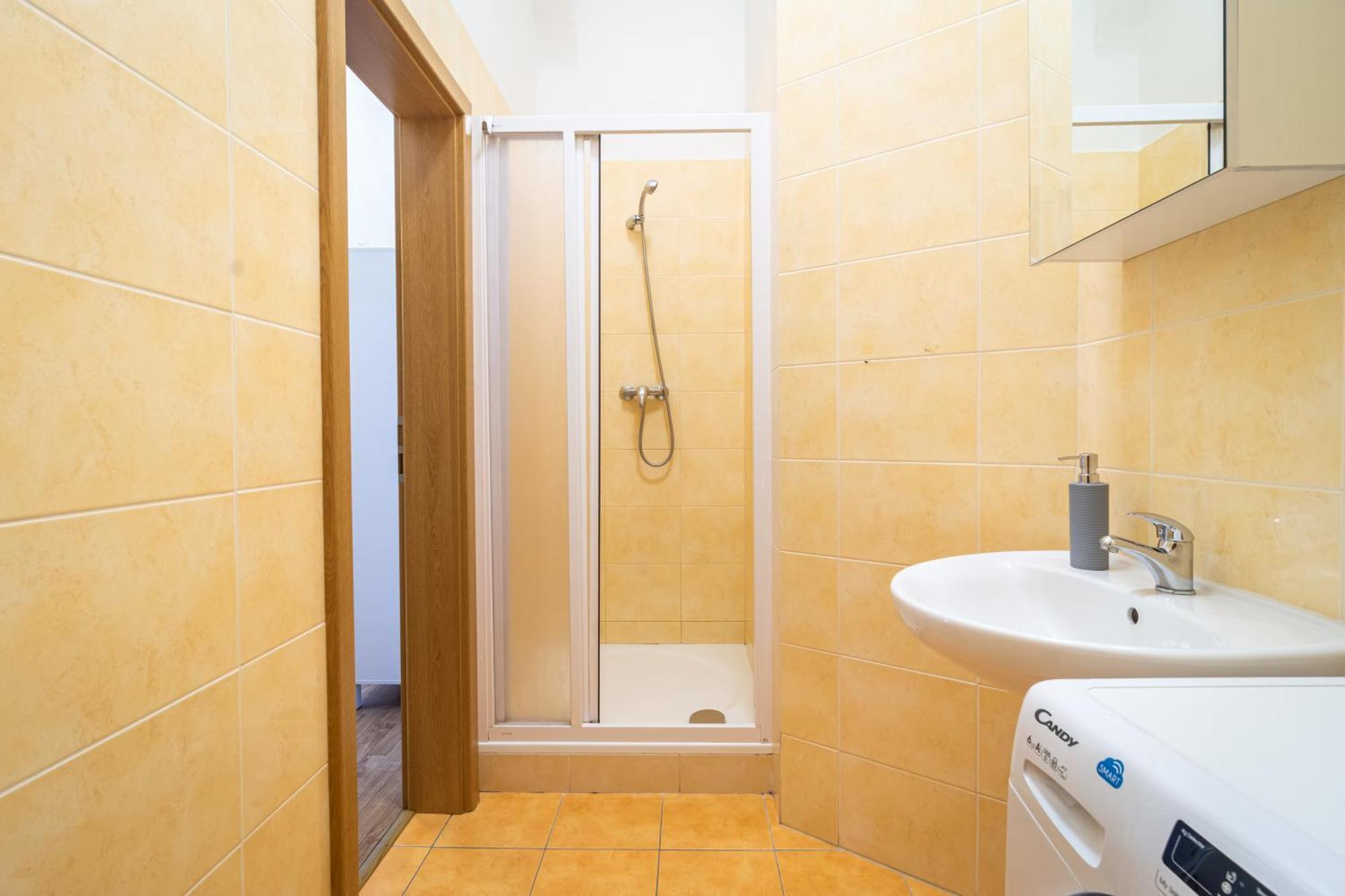 Royal Road Ii Apartment Prag
